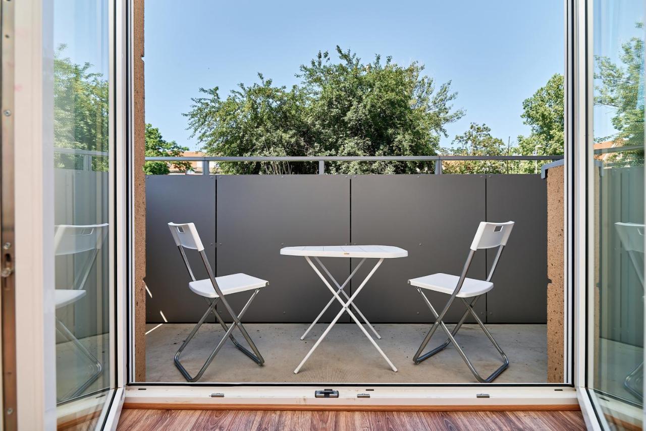 Modern Apartments Wroclaw By Renters ภายนอก รูปภาพ