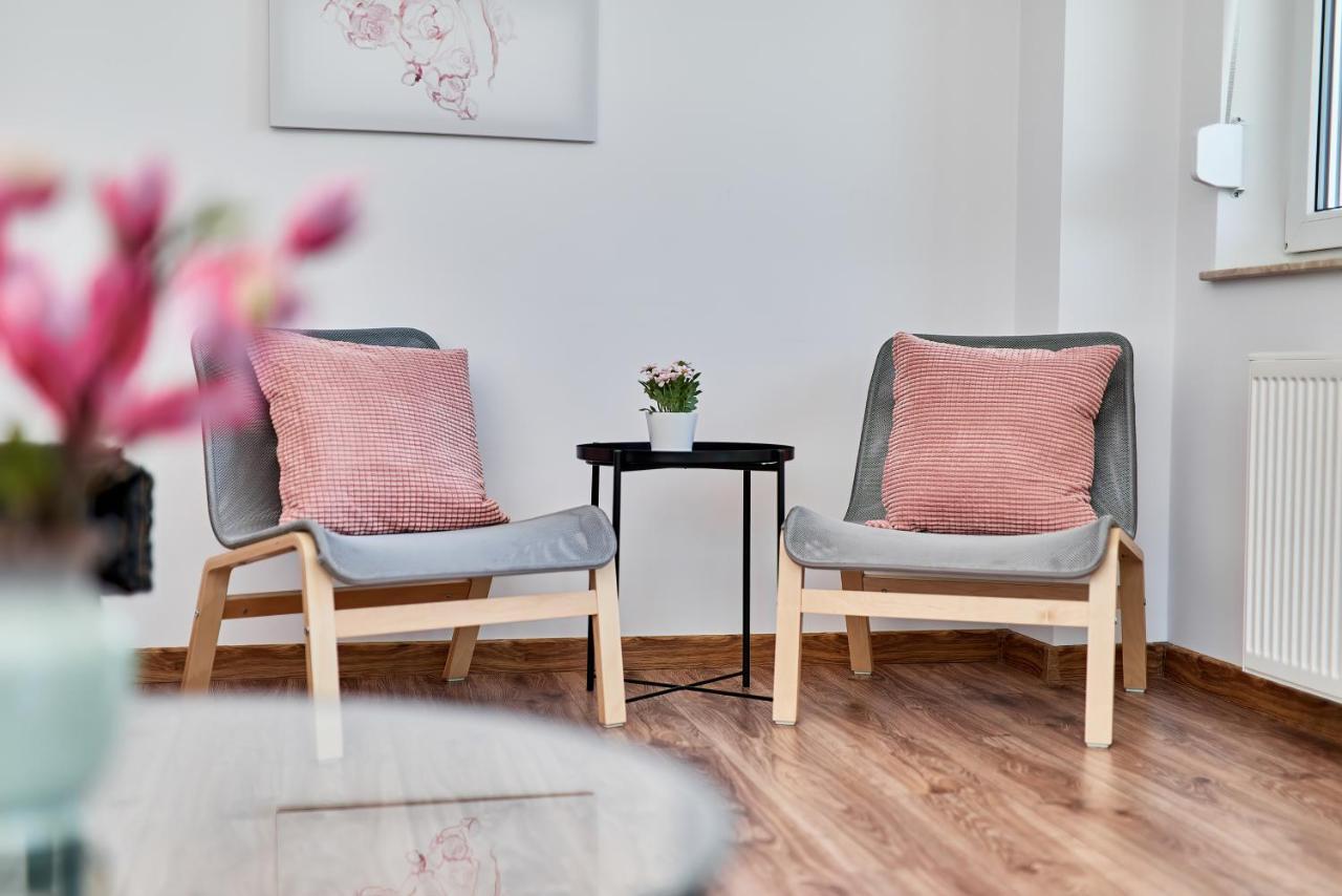Modern Apartments Wroclaw By Renters ภายนอก รูปภาพ