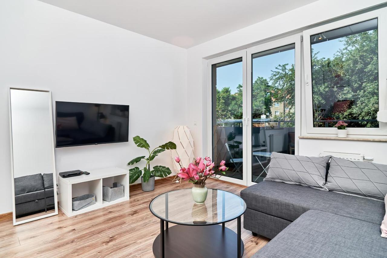 Modern Apartments Wroclaw By Renters ภายนอก รูปภาพ